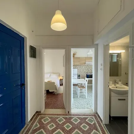 別荘 Village Kardhianí